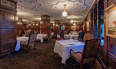 A Visit to Louisville's Brown Hotel