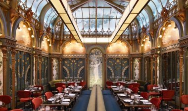 "Seriez vous seras ma Valentin?" Valentine's Dinner in Paris