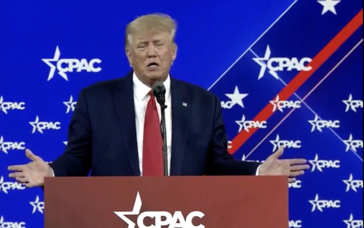 Trump at CPAC: "Our Leaders Are Dumb"